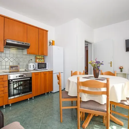 Apartament Marija Pag Town